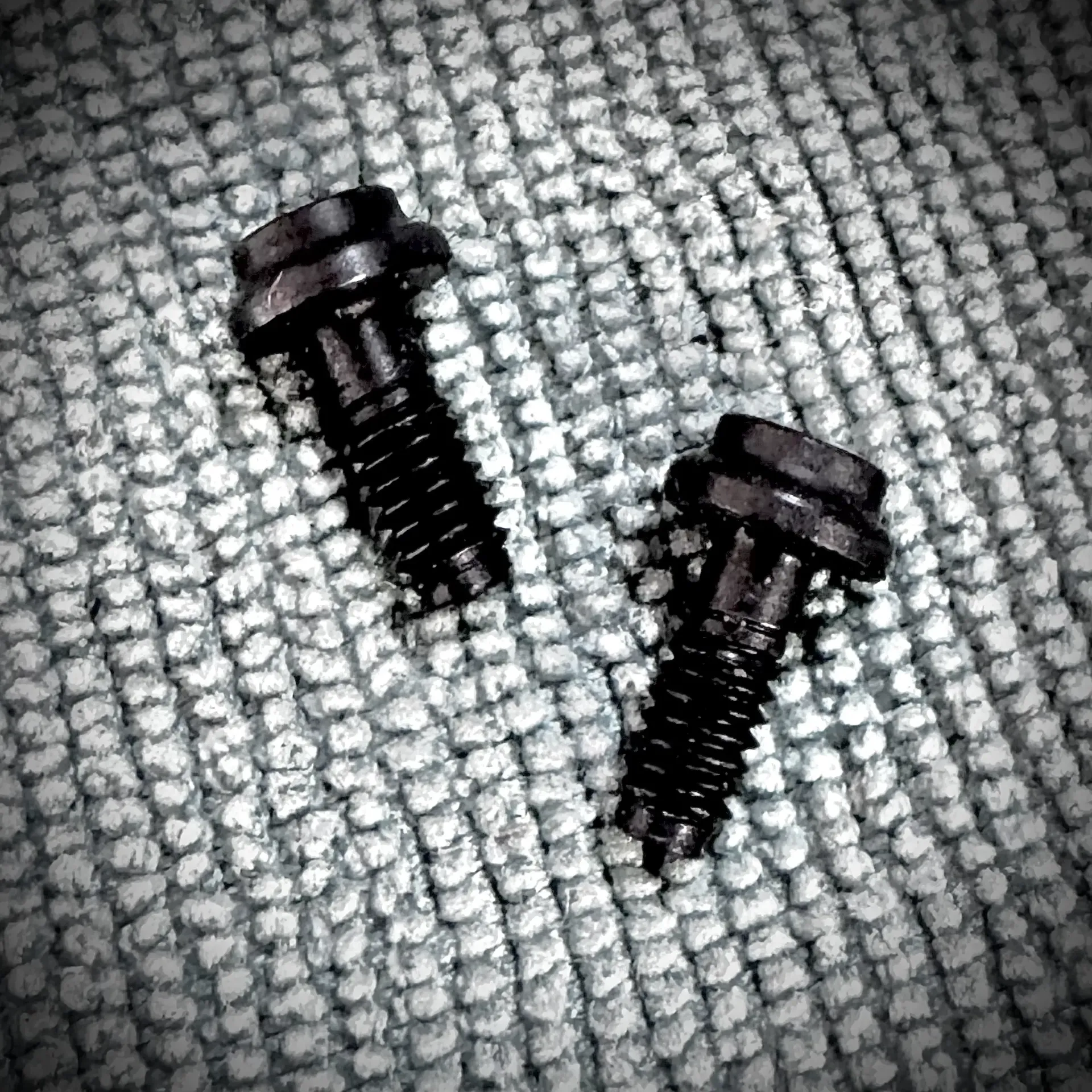 V7.5 impact screw