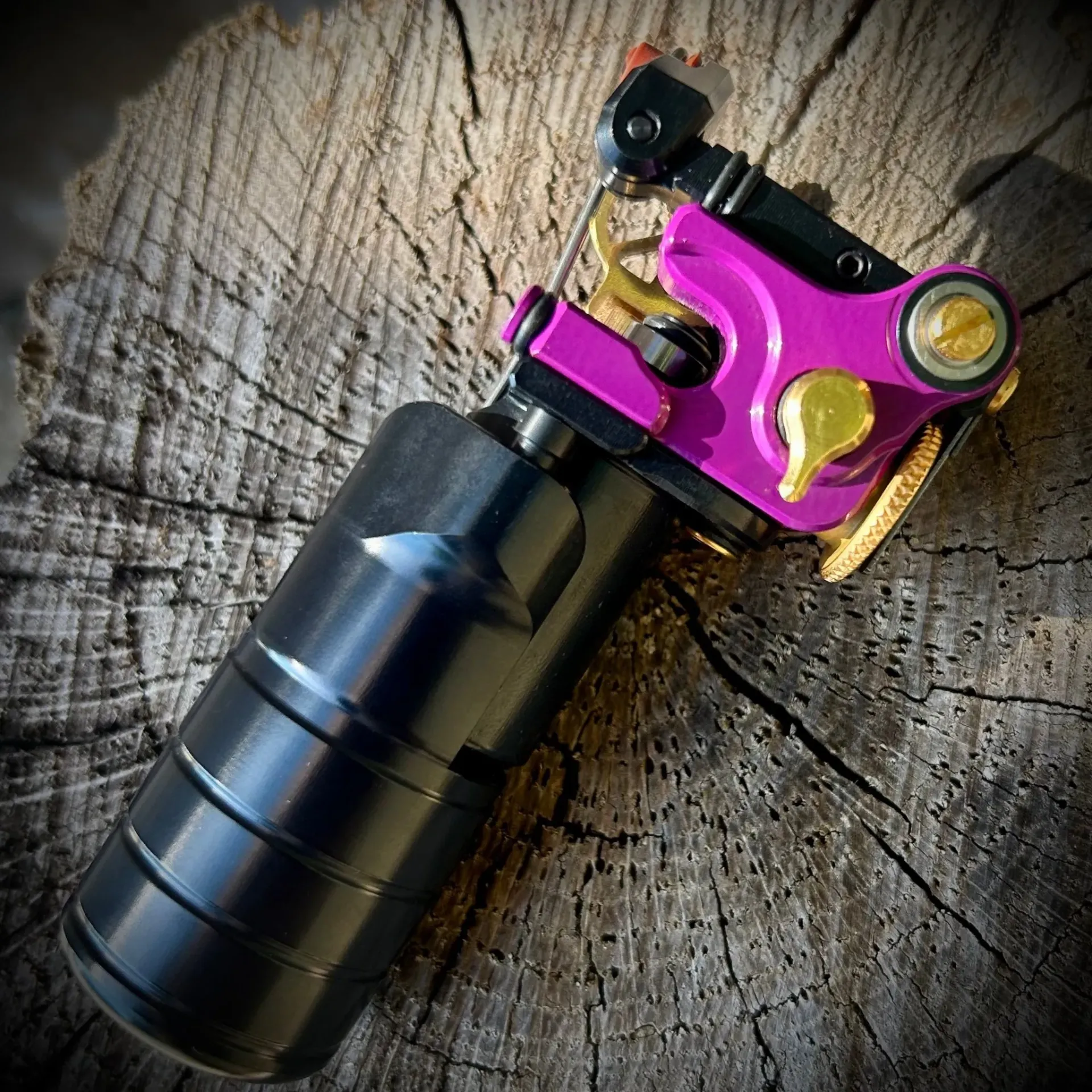 [FM-purprainWgold-cartL-FW] Full Monty - Purple Rain w/ gold - Aluminium cartridge grip - Aluminium frame